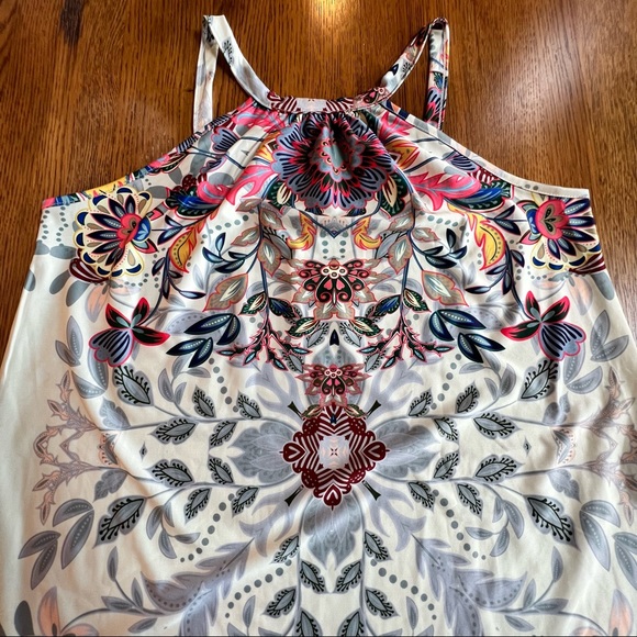 ⭐️ NWT LoveU Dear Colorful Floral Pattern Tank Top Size SMALL - Picture 3 of 11